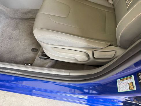 Used 2025 Hyundai Elantra SEL FWD image 19