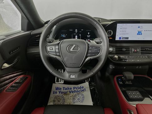 Used 2025 Lexus LS 500 F Sport image 22