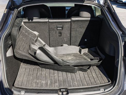 Used 2021 Tesla Model Y Long Range image 26