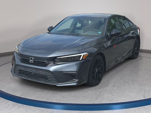 Used 2023 Honda Civic Sport image 1