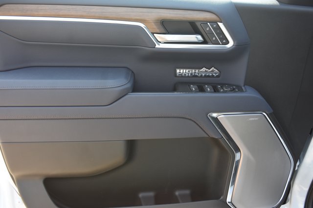 New 2026 Chevrolet Silverado 1500 High Country w/ High Country Premium Package AWD/4WD image 15