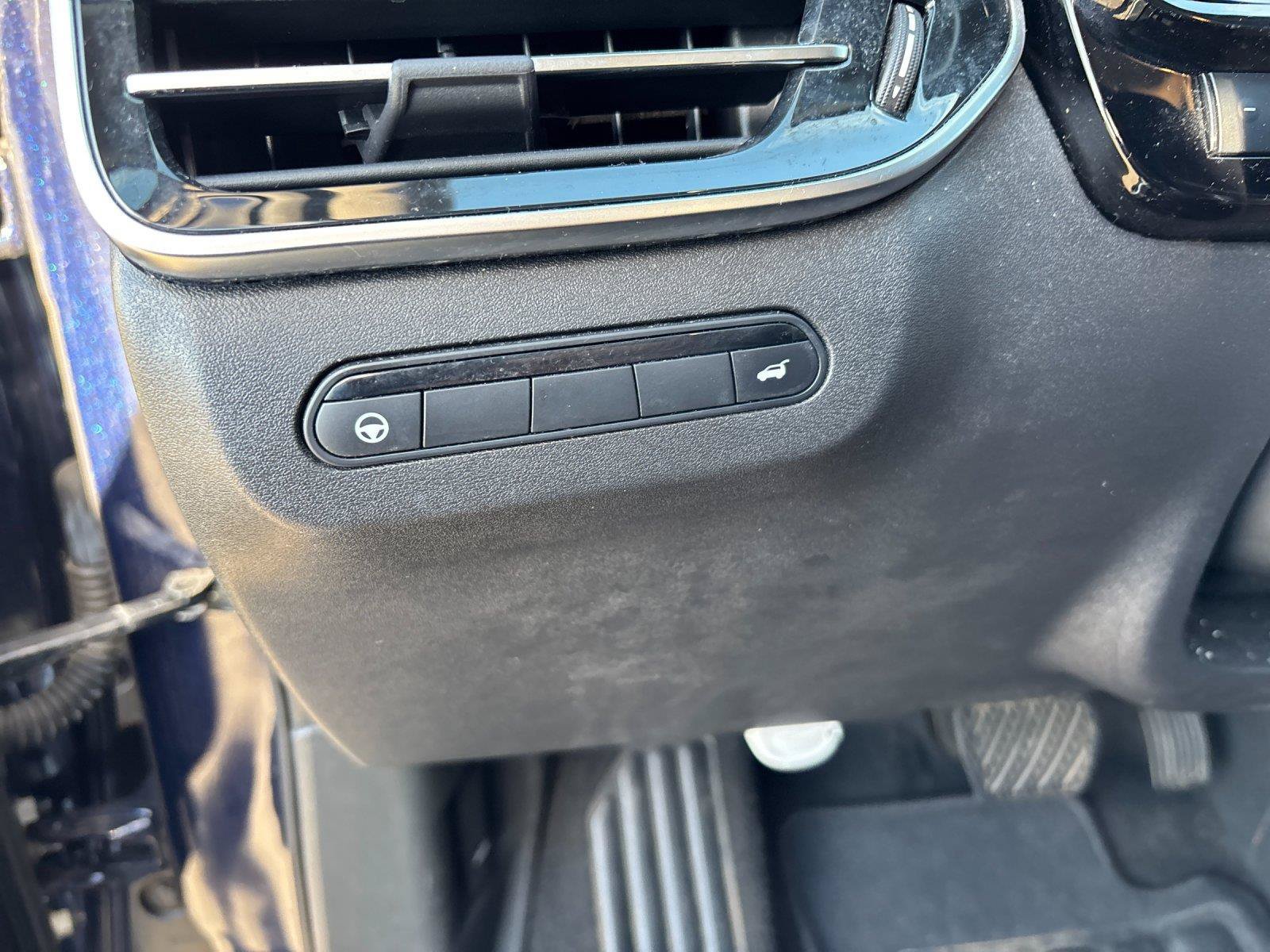 Used 2023 INFINITI QX60 Luxe w/ Cargo Package FWD image 16