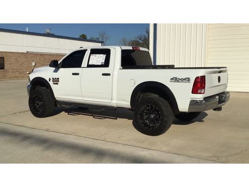 Used 2018 RAM 2500 Tradesman w/ Chrome Appearance Group image 6