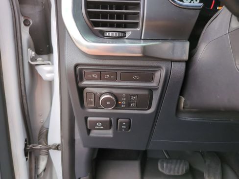 Used 2021 Ford F150 Lariat w/ Equipment Group 502A High AWD/4WD image 29