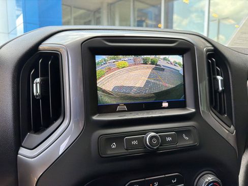Used 2020 Chevrolet Silverado 1500 Custom w/ Custom Value Package RWD image 22