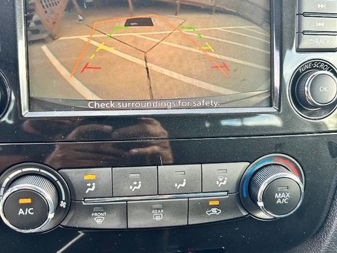 Used 2020 Nissan Rogue S image 18