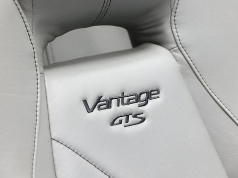 Used 2016 Aston Martin V8 Vantage S RWD image 51