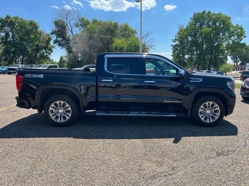 Used 2022 GMC Sierra 1500 Denali AWD/4WD image 9