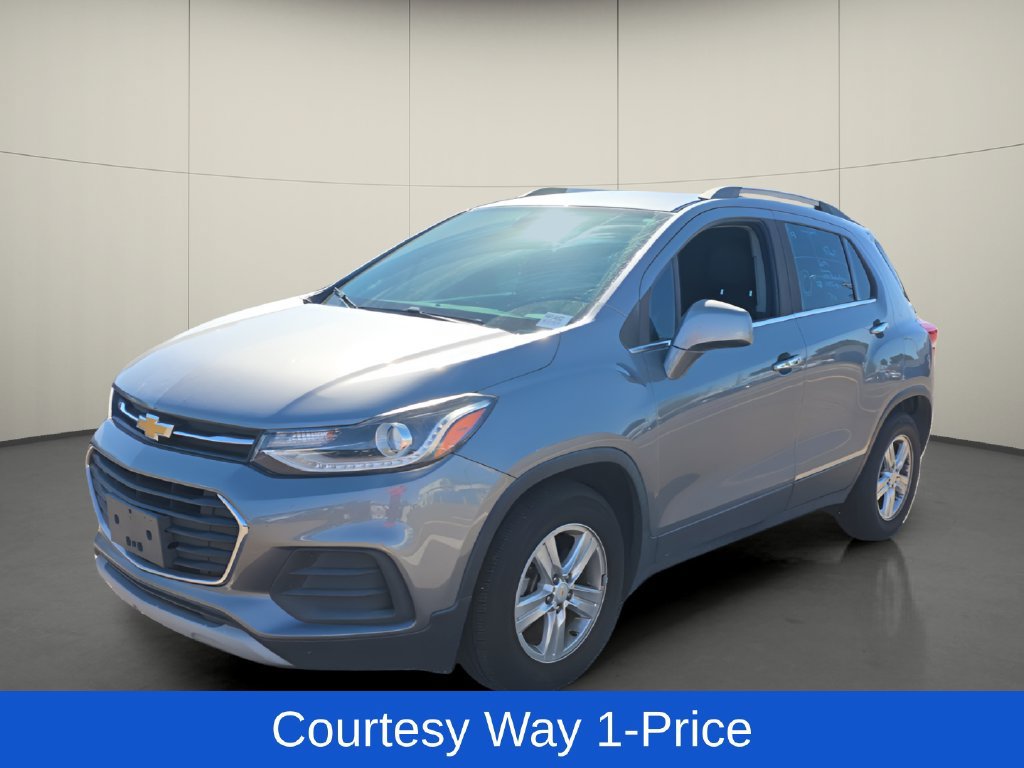 Used 2019 Chevrolet Trax LT w/ LT Convenience Package FWD image 4