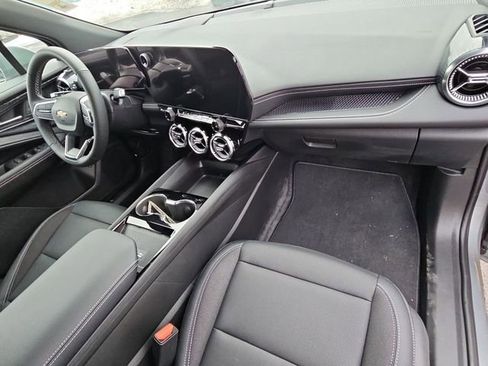 New 2025 Chevrolet Blazer EV LT image 28