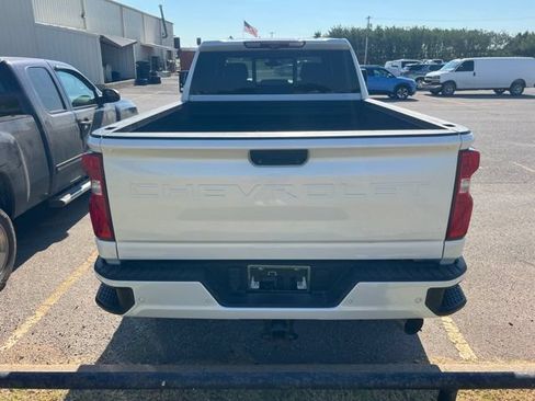Used 2021 Chevrolet Silverado 2500 High Country w/ Z71 Off-Road Package AWD/4WD image 5