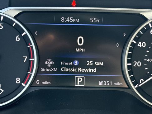 New 2025 Nissan Sentra SR w/ SR Premium Package FWD image 10