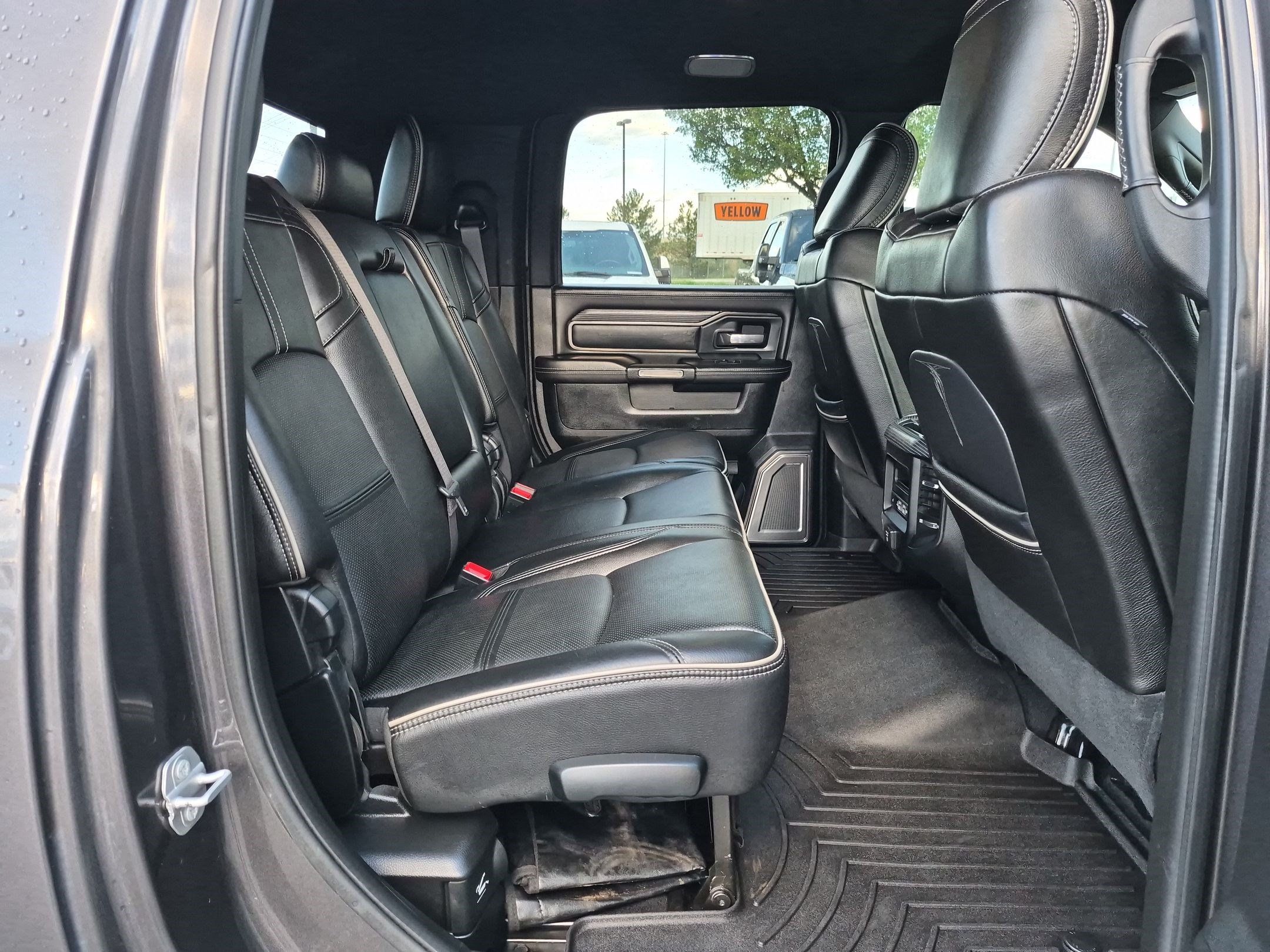Used 2020 RAM 3500 Limited AWD/4WD image 32