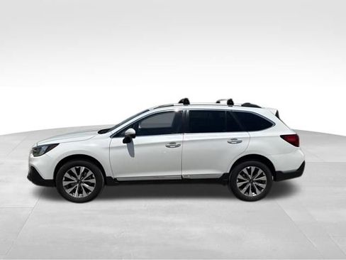 Used 2019 Subaru Outback 3.6R Touring w/ Popular Package #3A AWD/4WD image 6