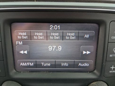 Used 2022 RAM 1500 Tradesman w/ Chrome Appearance Group AWD/4WD image 26