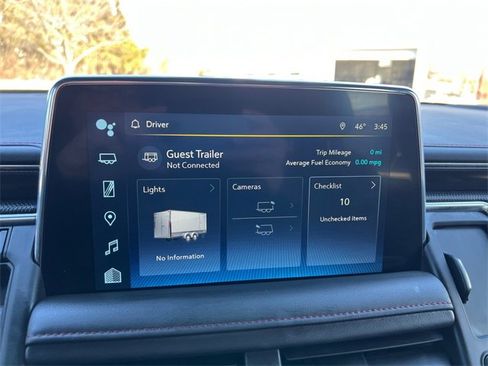 Used 2022 Chevrolet Suburban RST w/ Luxury Package image 23