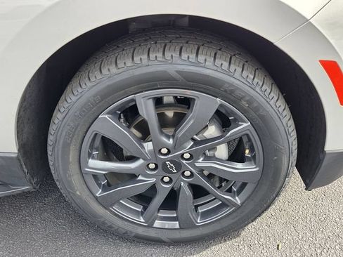 Certified 2022 Chevrolet Equinox RS FWD image 8