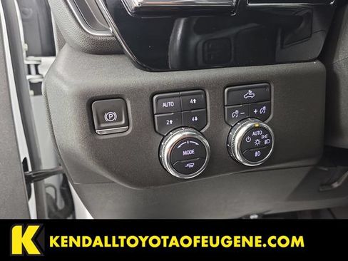 Used 2024 GMC Sierra 1500 Elevation w/ LPO, Elevation Black Package AWD/4WD image 13