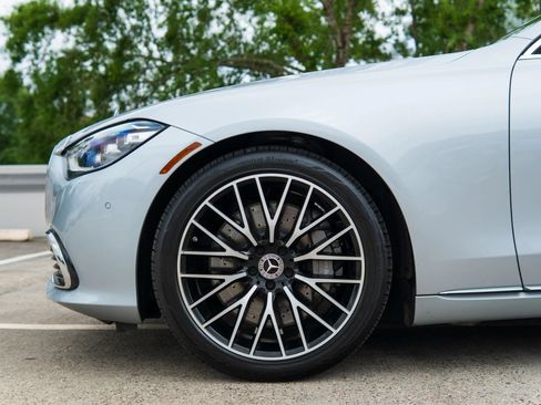 Used 2023 Mercedes-Benz S 580 4MATIC Sedan w/ Warmth & Comfort Package image 19
