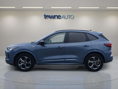 Used 2024 Ford Escape ST-Line w/ Tech Pack #1 AWD/4WD image 2