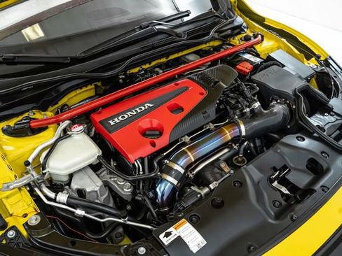 Used 2021 Honda Civic Type R Limited image 38