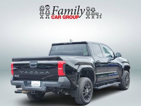 Certified 2024 Toyota Tacoma SR AWD/4WD image 4