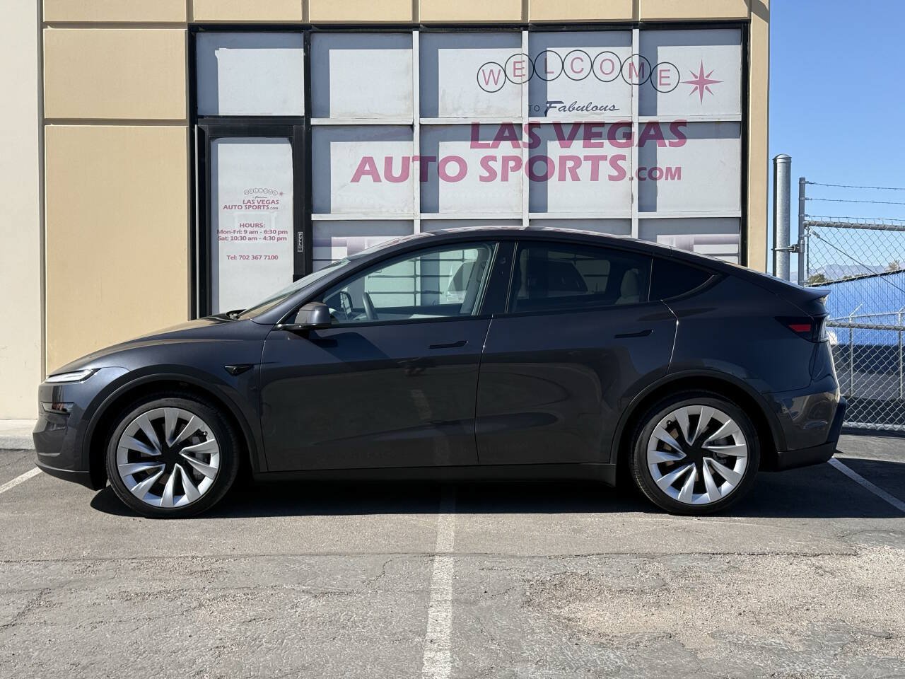 Used 2026 Tesla Model Y Long Range AWD/4WD image 5