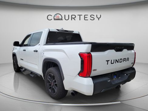 Used 2024 Toyota Tundra SR5 w/ SR5 Convenience Package RWD image 2