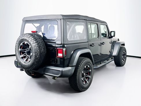 Used 2018 Jeep Wrangler Unlimited Sport AWD/4WD image 9