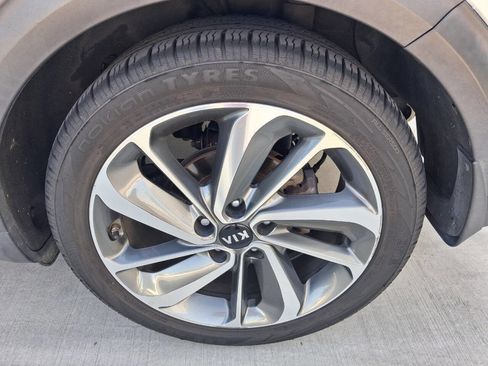 Used 2018 Kia Niro Touring w/ Paint Protection Package image 29