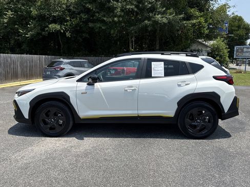 Used 2025 Subaru Crosstrek 2.5i Sport AWD/4WD image 2