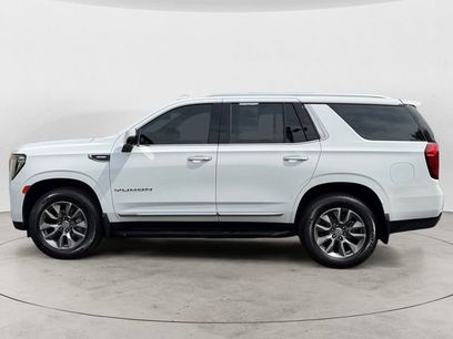 Used 2023 GMC Yukon SLT w/ SLT Luxury Package