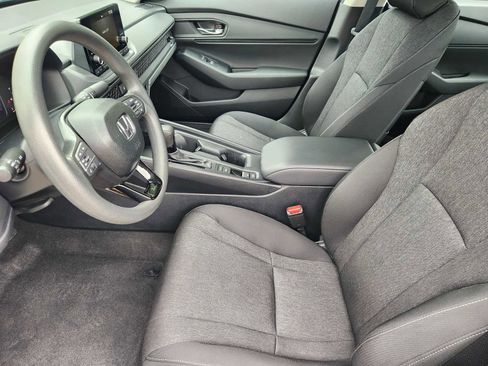 Used 2025 Honda Accord SE image 13
