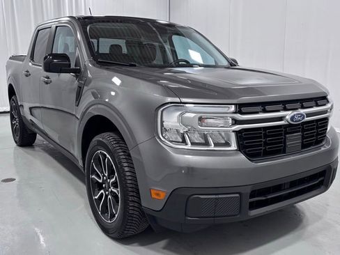 Used 2022 Ford Maverick Lariat w/ Lariat Luxury Package image 4