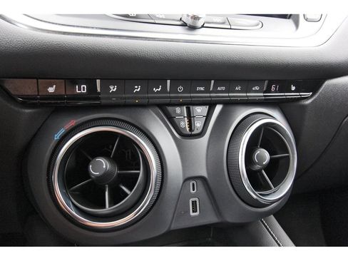 Used 2024 Chevrolet Blazer LT w/ Convenience Package FWD image 23