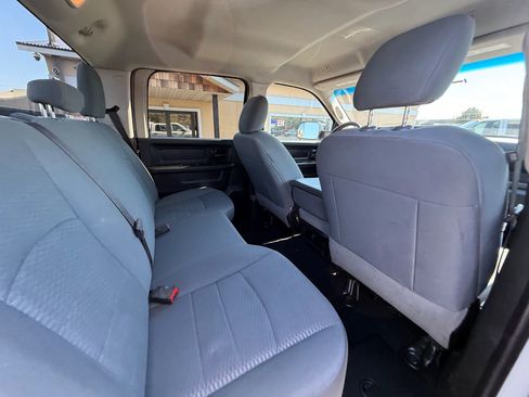 Used 2018 RAM 3500 Tradesman w/ Chrome Appearance Group image 16