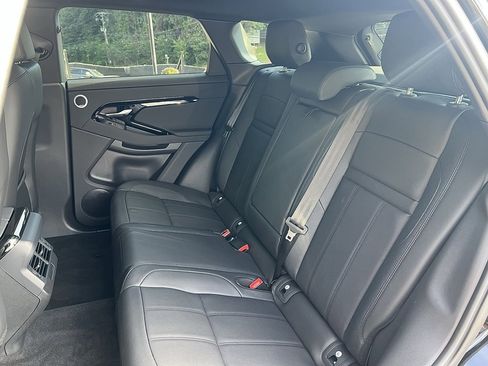 Used 2025 Land Rover Range Rover Evoque S image 28