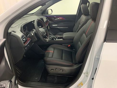 New 2026 Chevrolet Traverse RS image 9