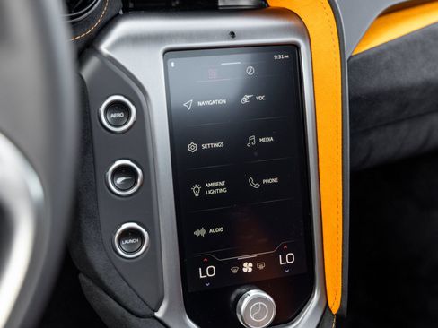 Used 2026 McLaren 750S Spider RWD image 31