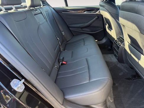 Used 2020 BMW 530e image 29