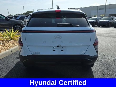 Certified 2025 Hyundai Kona SEL FWD image 20