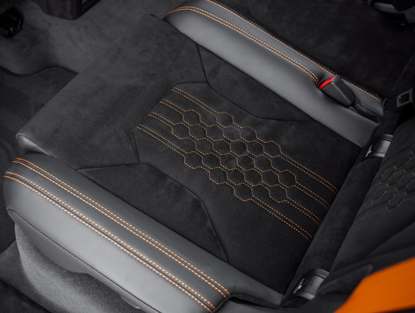 Used 2024 Lamborghini Urus Performante AWD/4WD image 49