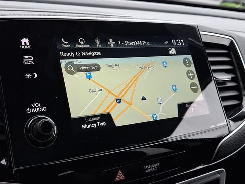 Used 2021 Honda Pilot Touring image 3