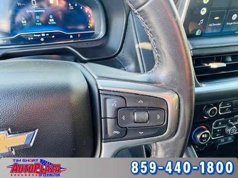 Used 2022 Chevrolet Suburban LT w/ Luxury Package image 26