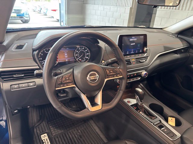 Used 2022 Nissan Altima 2.5 SR AWD/4WD image 29