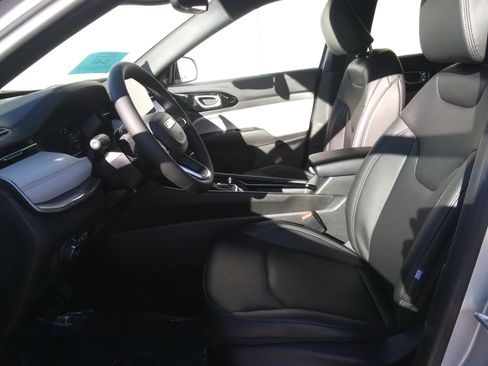 New 2026 Jeep Compass Limited AWD/4WD image 13