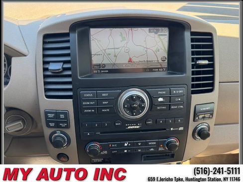 Used 2011 Nissan Pathfinder LE w/ Navigation Pkg image 17