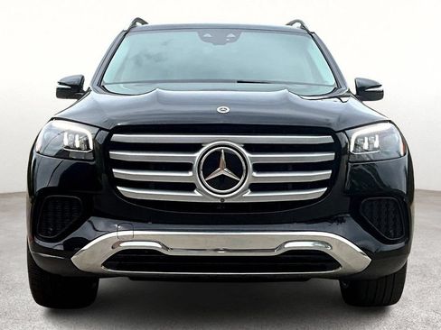 Used 2024 Mercedes-Benz GLS 450 4MATIC image 4
