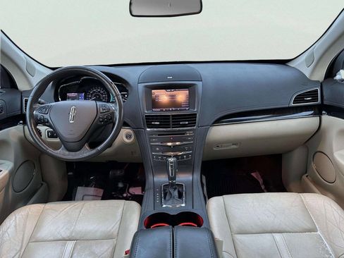 Used 2013 Lincoln MKT EcoBoost AWD 4dr Crossover image 41