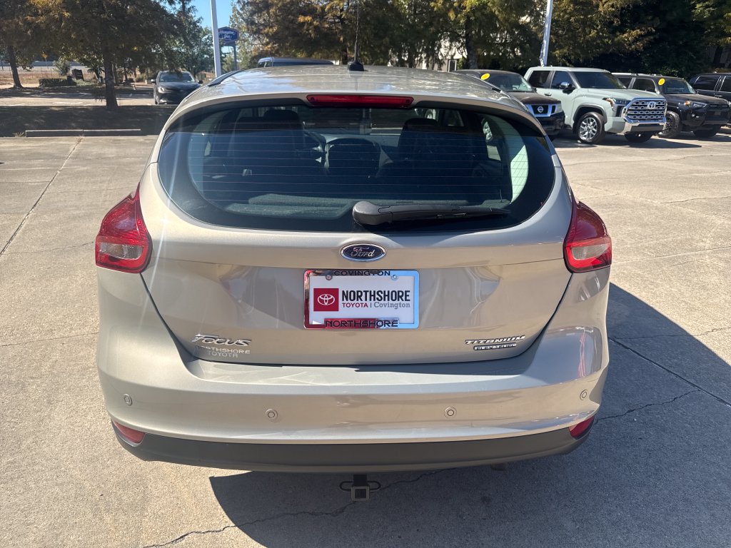 Used 2016 Ford Focus Titanium w/ Titanium Technology Package FWD image 5